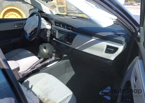 2016 Toyota Corolla Le z USA, uszkodzony, nr VIN 5YFBURHE5GP484975